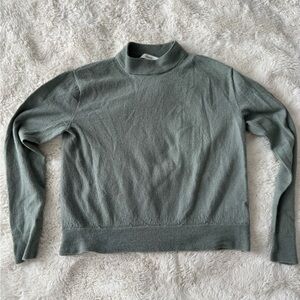 Vince sage green mock neck 100% wool long sleeve sweater top